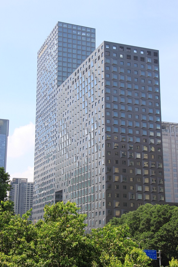 方大装饰公司承建的中广核大厦幕墙工程竣工验收